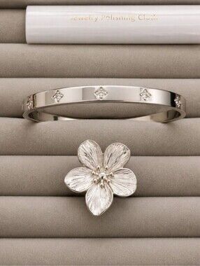 NWT Floral Statement Ring Size 7 and Bangle Jewelery Set